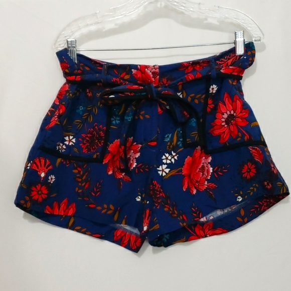 LOFT Pants - NWT Loft Linen Navy Floral Waist Tie 4 Pocket Shorts  Blue Pink Red White Size 6